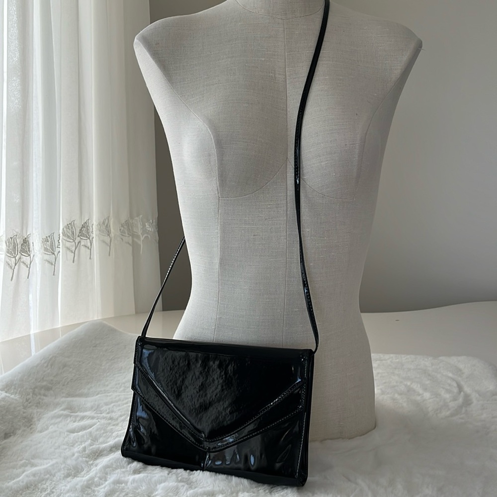 Cabrelli patent leather clutch purse
